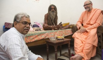 Pujya Swami Rameshwarananda Giri Maharaj y Sri Ganesh Giri Bapu Ji (Gujarat)
